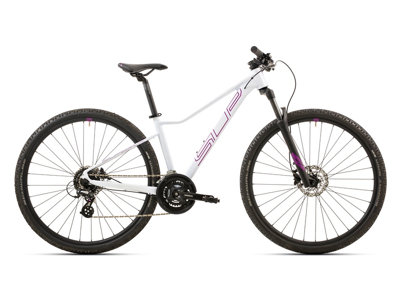 XC 819 W Image 1