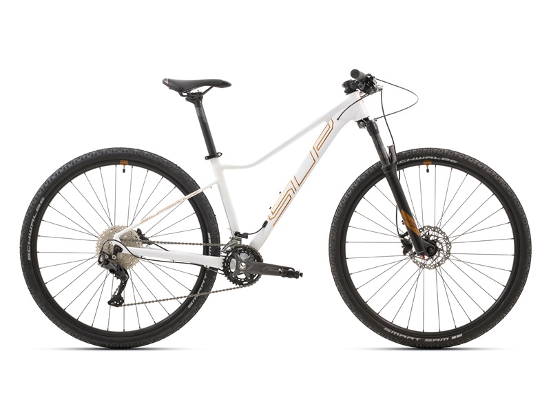 XC 889 W Image 1
