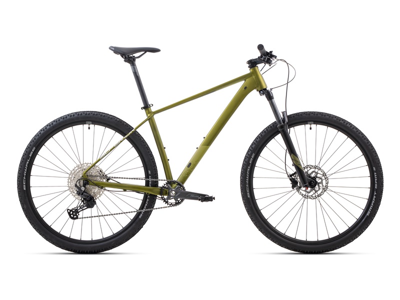 XC 899 Image 1